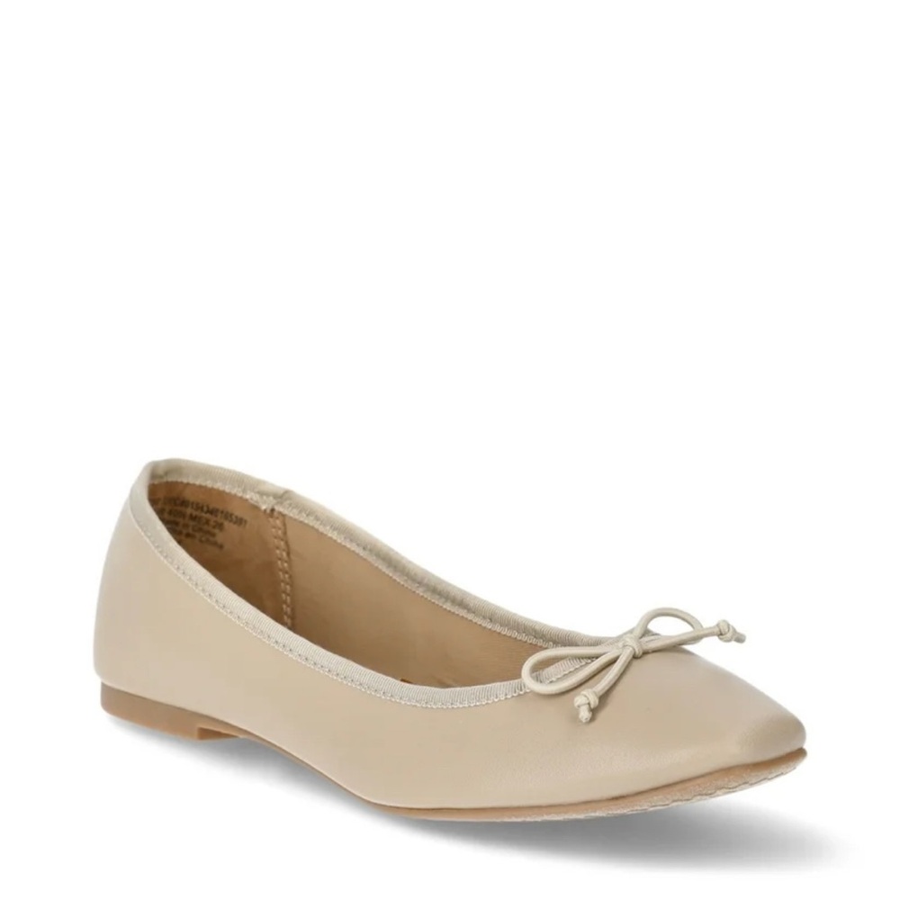 Time and Tru Cream Ballet Flats with Bow